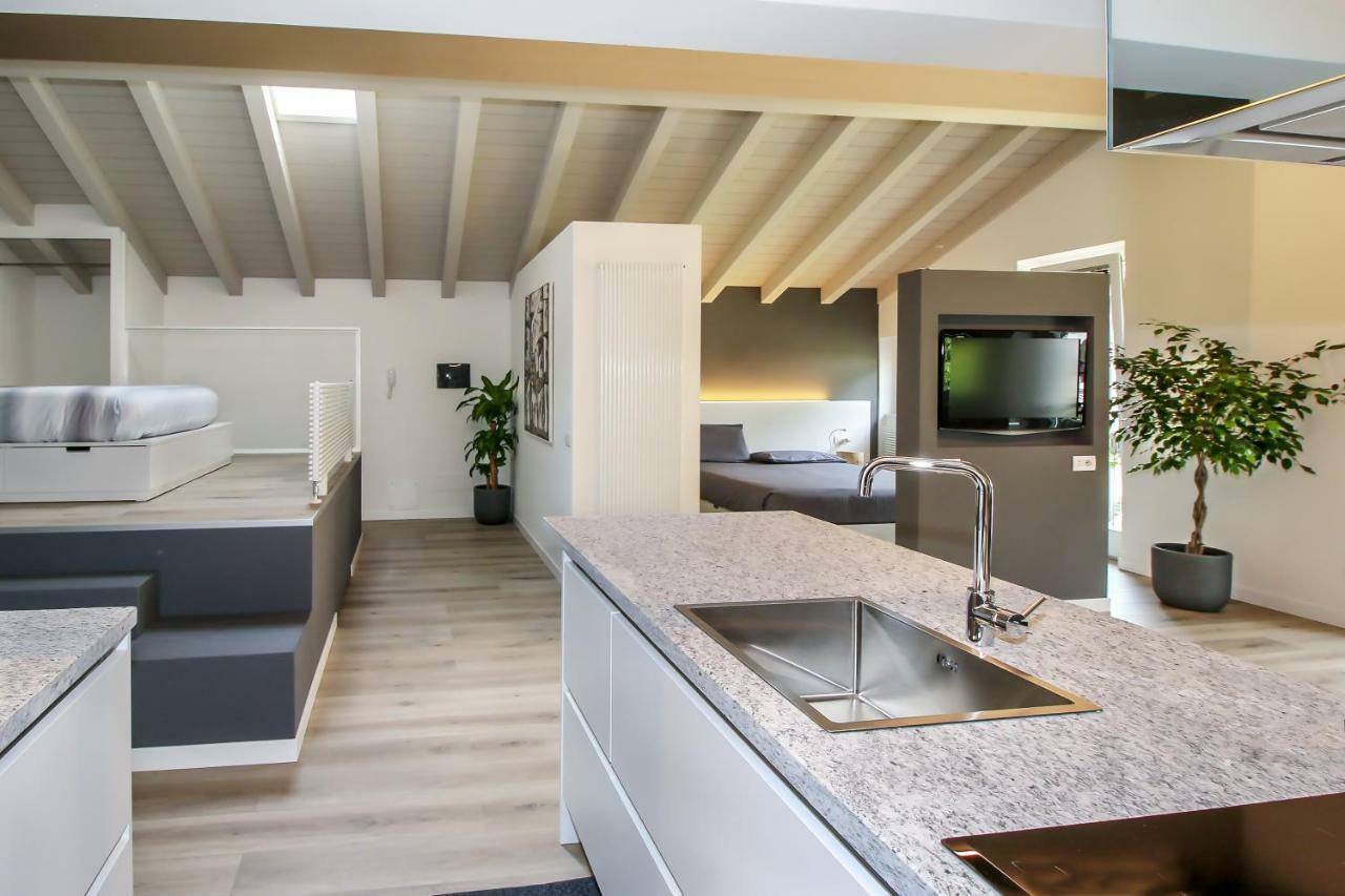 Sofi Apartment Chiavenna Exteriör bild